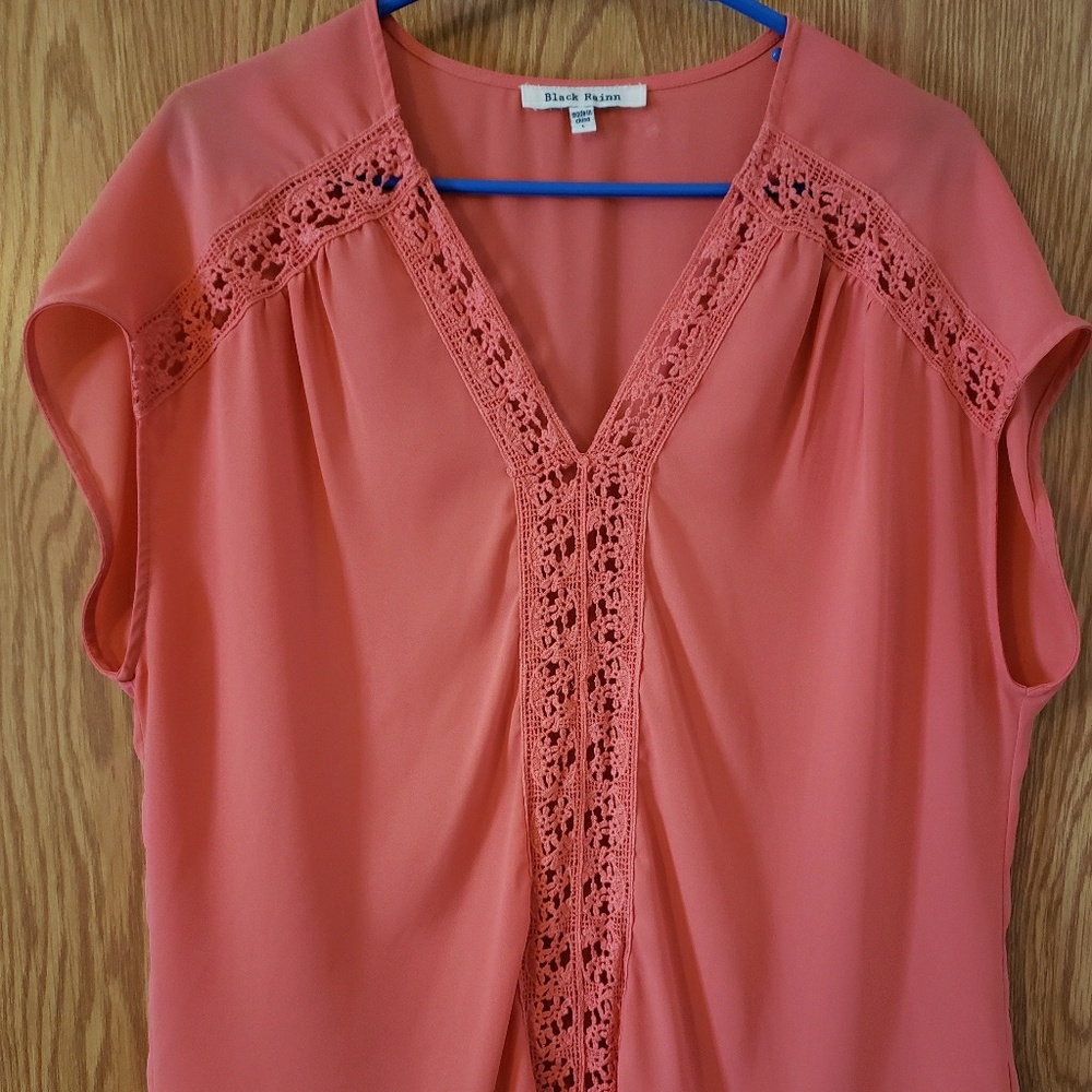 Sleeveless sheer blouse
